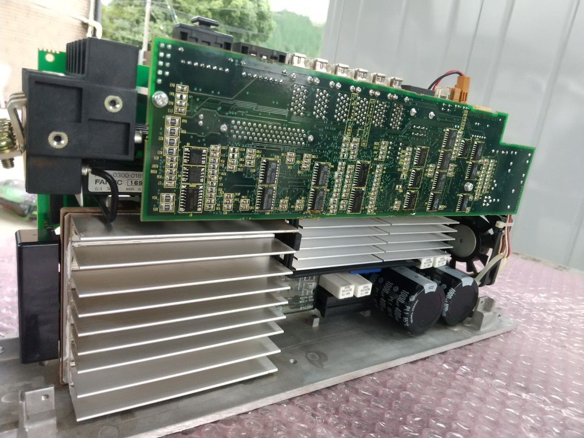 FANUC ファナック サーボアンプA06B-6096-H301