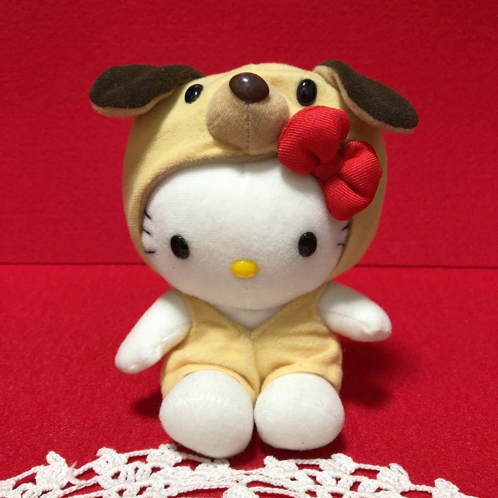 ハローキティレトロ 犬フード 着ぐるみ　ぬいぐるみ 特大サイズ ハローキティ キティちゃん 犬の着ぐるみキティちゃん ぬいぐるみ