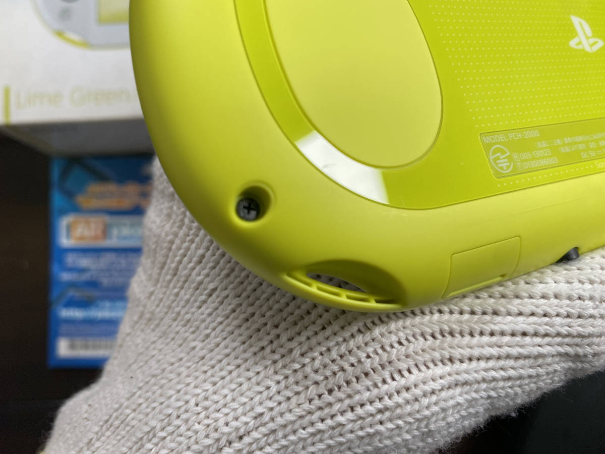 本体未使用品】PSvita PlayStation Vita Wi-Fiモデル ライムグリーン 