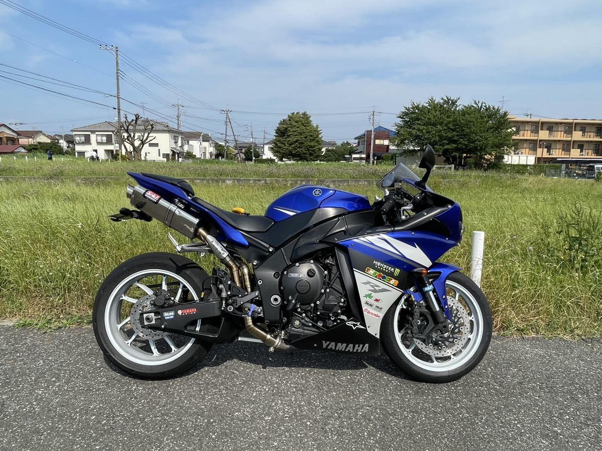 ヤマハ YZF-R1 RN22 H21年登録 逆車 カスタム多数