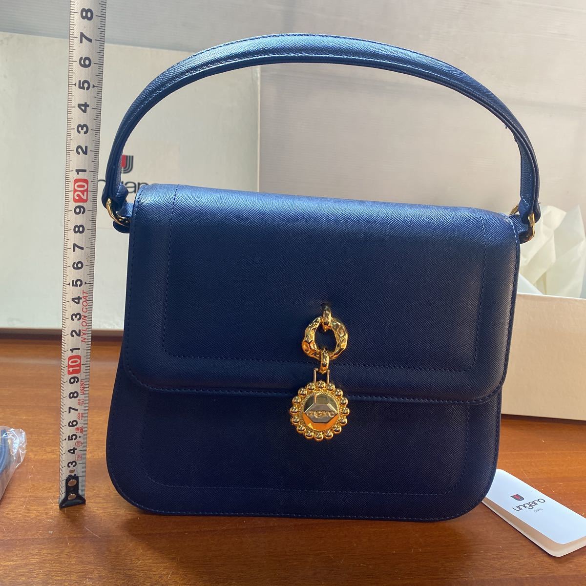 ungaro Paris 2way ショルダーバッグ 牛革 中ベタベタする 紺色(牛革 