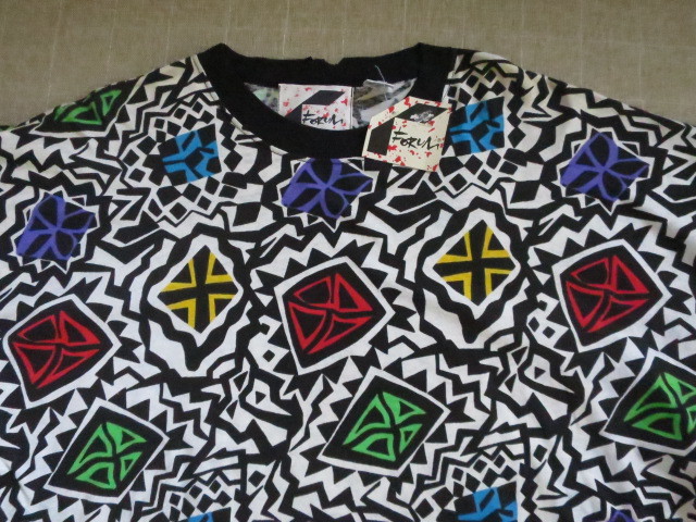 激安！ ビンテージ ８０S ９０S 総柄 ART アート Tシャツ 古着 アメカジ VINTAGE オールド OLD 新品 デッド DEADSTOCK FORUM 幾何学 BIG T