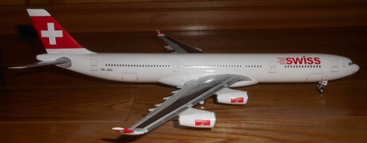 A340-300 Herpa 1⁄200 611336-001 snap-fit スイス Herpa 1/200 スイス航空