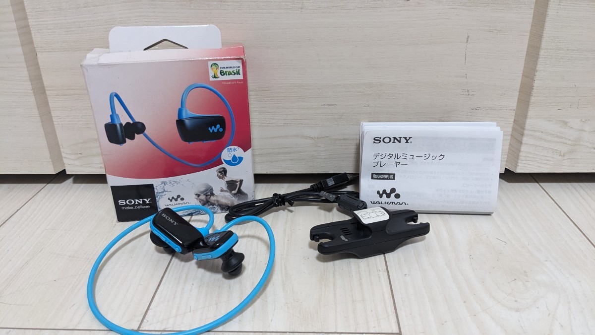 SONY ソニー ウォークマン NWD-W273 ヘッドホン一体型 ブルー SONY W