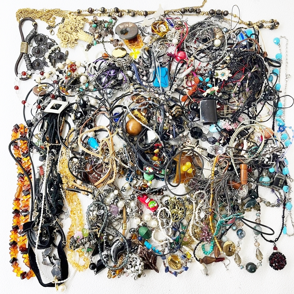 アクセサリー まとめ ネックレス ブローチ 指輪 イヤリング など 総重量 1，396g パール 天然石 イミテ レディース◆H-31