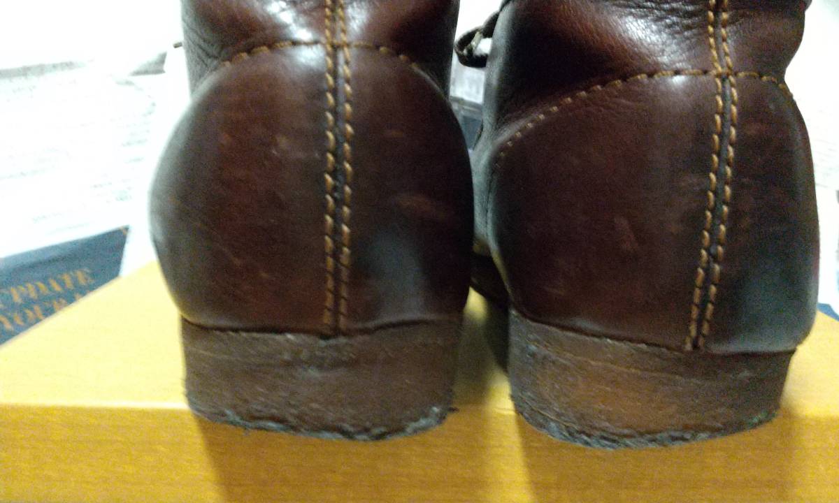レアカラー clarks ワラビー ブラウンオイリーレザー クレープソール 