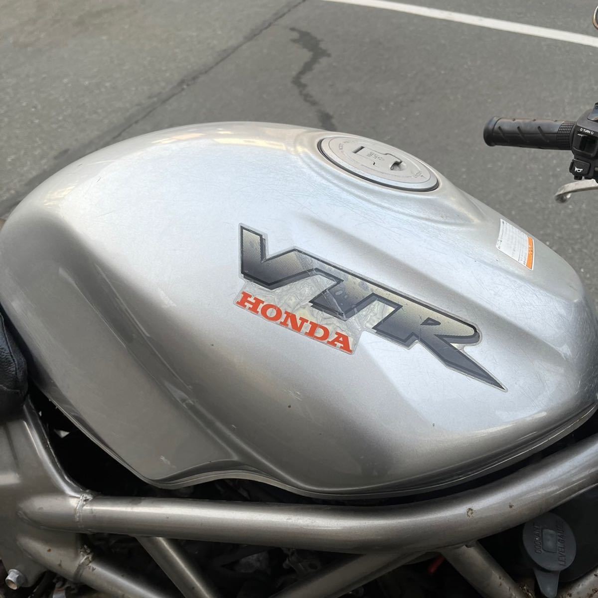 熊本発 ホンダ VTR250 MC33 実働 書類あり 全国発送ok キャブ シルバー 