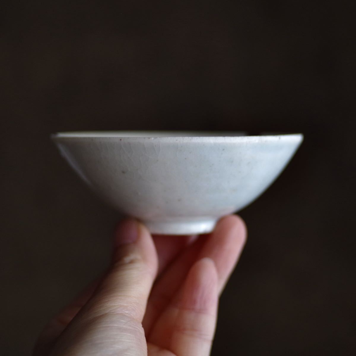 南宋〜元 影青花文陰刻盃 青白磁 金直し有 φ9.6cm 希少】影青花文陰刻盃 南宋〜元時代 中国 景徳鎮 青白磁 生がけ 酒器