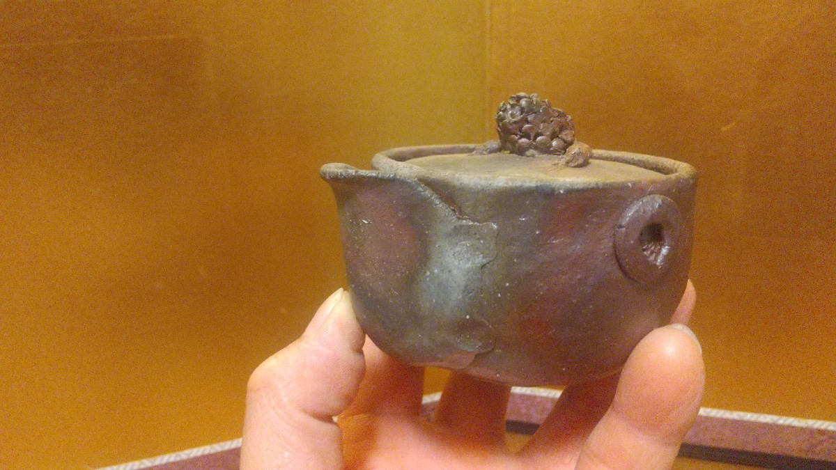 備前焼 煎茶道具 手捻り宝瓶 在銘 箱無し 大森輝彦？ 松毬摘み 漏れ傷 