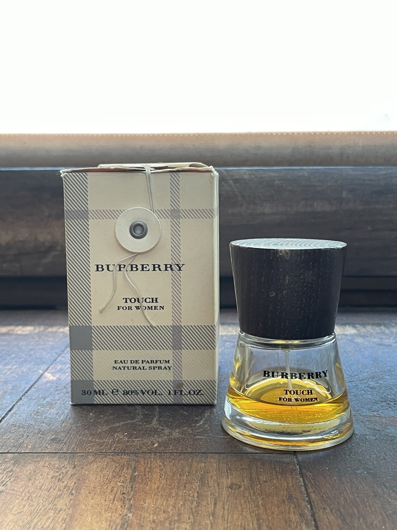 香水まとめ売り クロエ デコルテ 他 クロエの新作香水「アトリエ デ