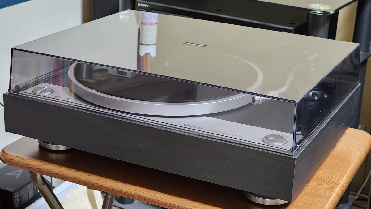 中古】ONKYO 始まれ マニュアルレコードプレーヤー CP-1050(D)