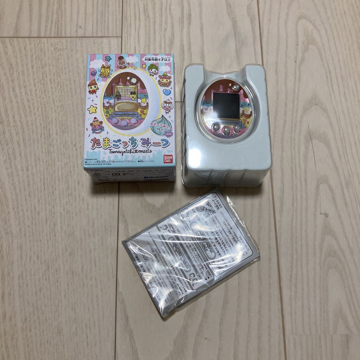 たまごっちみーつスイーツ ホワイト バンダイ 【公式通販】