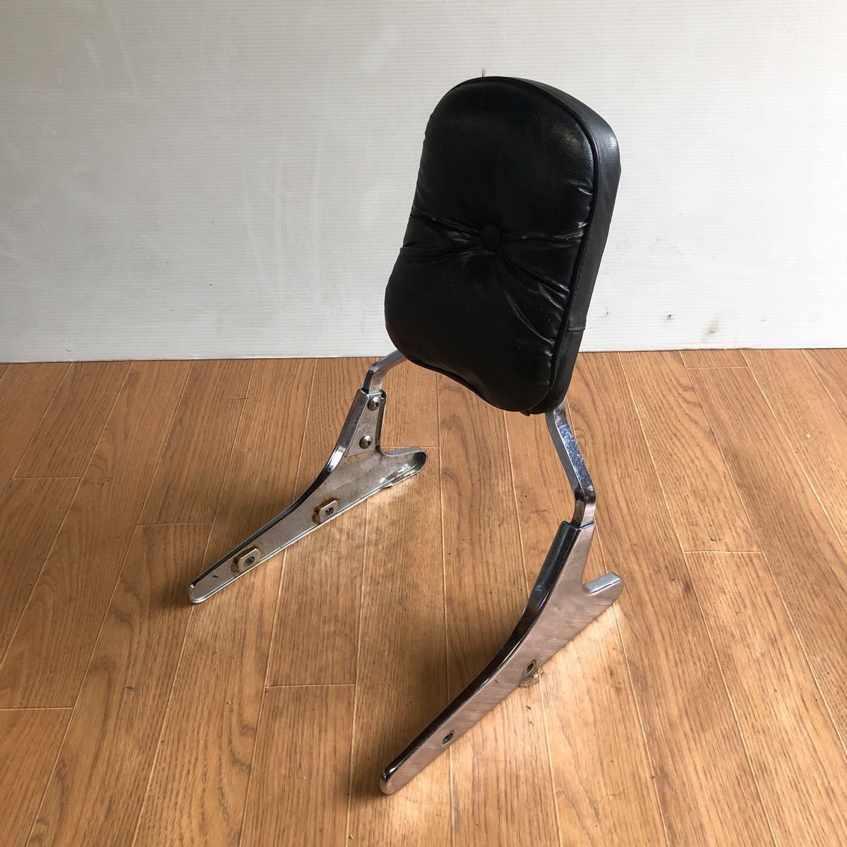 ステード　steed バックレスト 背もたれ