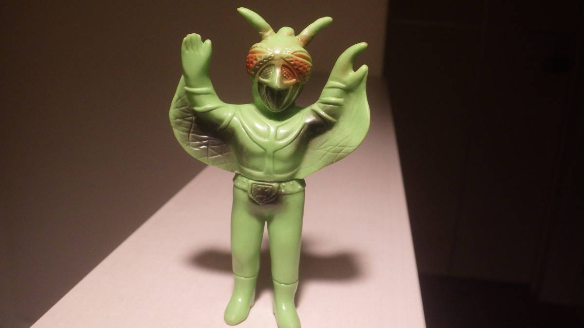レア○当時物○旧バンダイ カマキリ男 仮面ライダー 怪人 ミニソフビ 