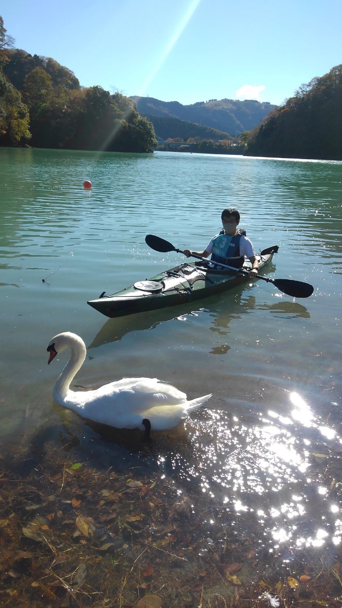 3分割出来るシーカヤック＋車に積載する自作ラック、近県実費で配送します