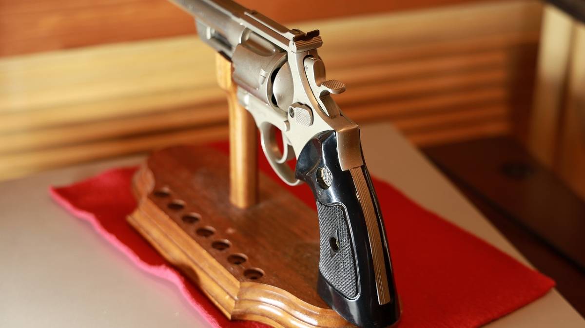 個人出品 KOKUSAI SANGYO S＆W Colt Cal .44 マグナム SMG 金属製