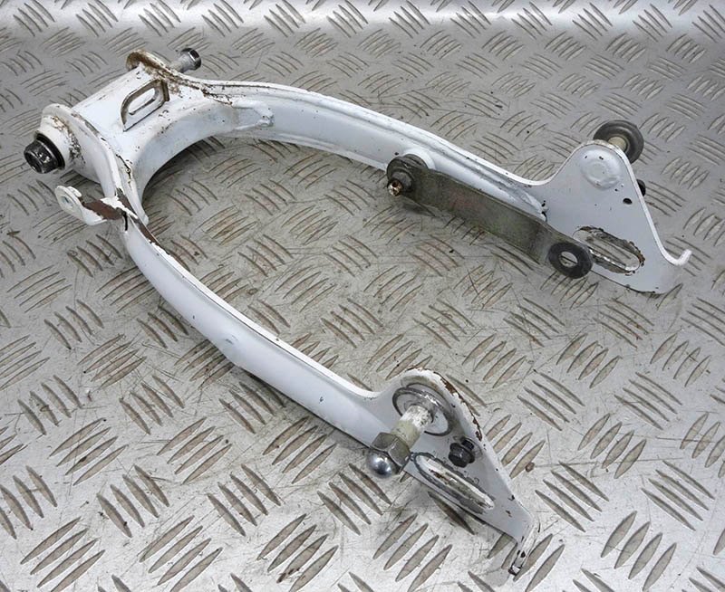 バンディット250 GJ74A-108xxx の フロントホイール *1602469358 中古