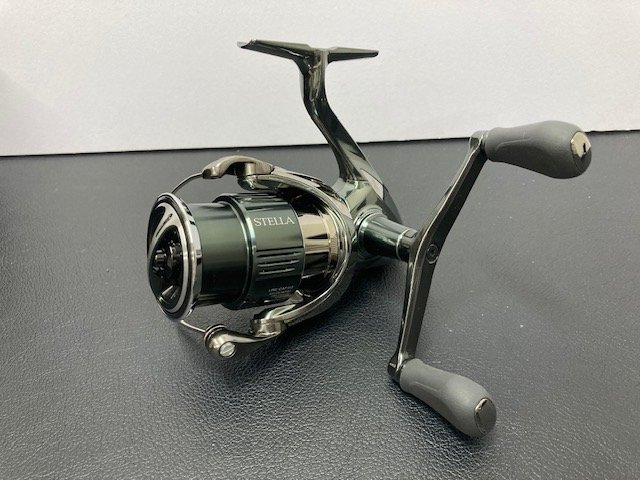中古品 リール シマノ 22STELLA C3000SDH 043894 SHIMANO 22ステラ