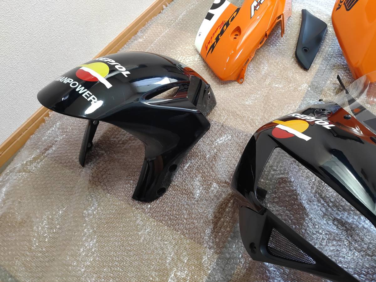CBR1000RR cbr1000rr SC57 フルカウル 04 「CBR1000RR+sc57+カウル」(セット)(ホンダ CBR1000RR SC57 前期レプソルカウルセット REPSOL　シングルシート付