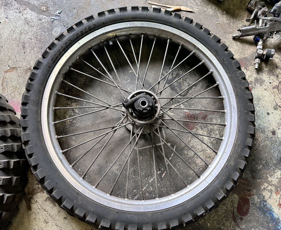 KLX250前後ホイールタイヤセットDトラッカー、250SBにも KLX250