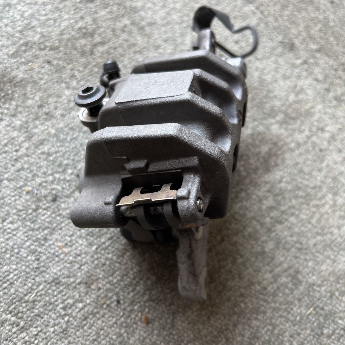 WR250X 純正フロントキャリパー 中古 フロントブレーキキャリパー 中古