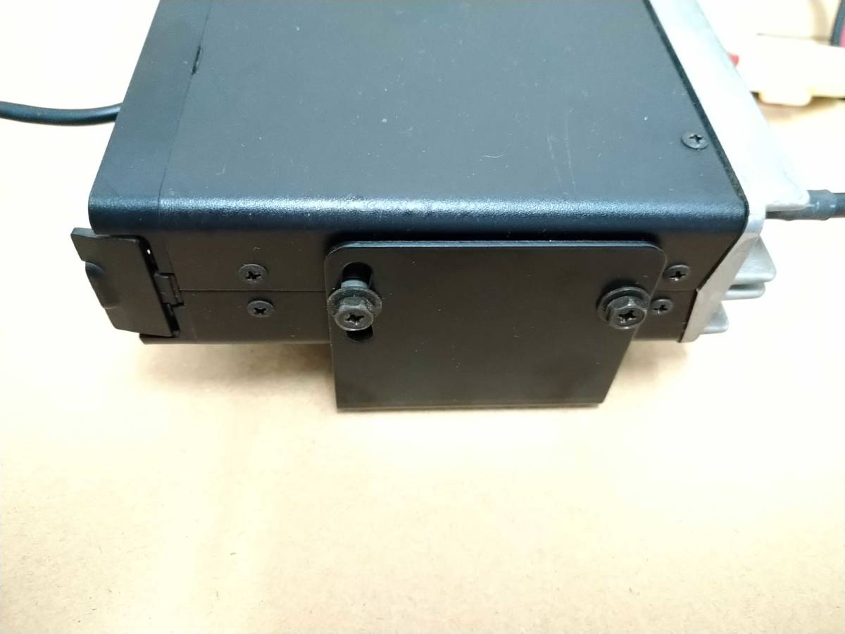 八重洲無線 FT-8100⁄H トランシーバー 八重洲無線 FT-70D ヤエス