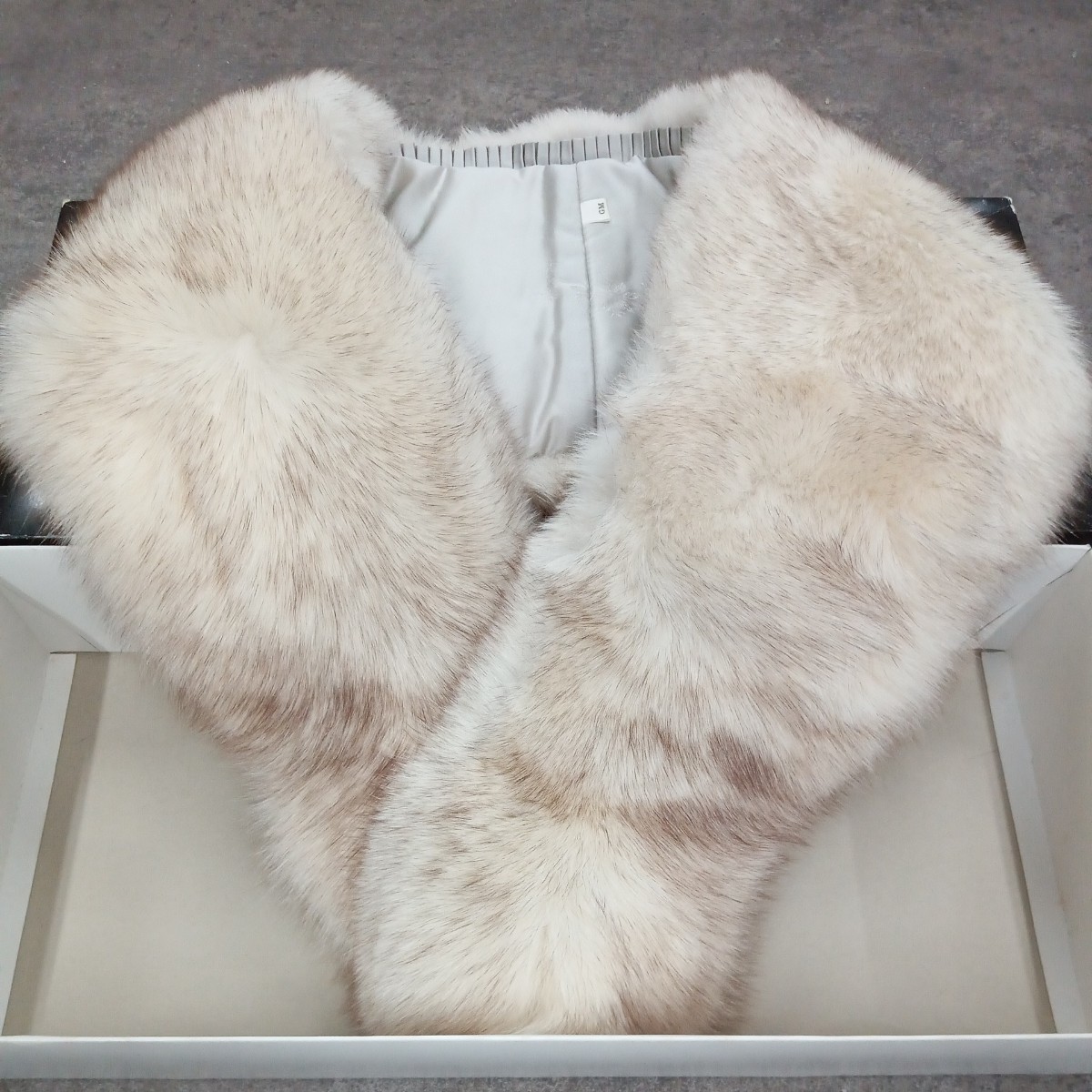 美品 サガフォックス SAGA FOX 銀サガ ブルーフォックス ファー ショール ストール 襟巻き ティペット 成人式 パーティー 銀タグ 