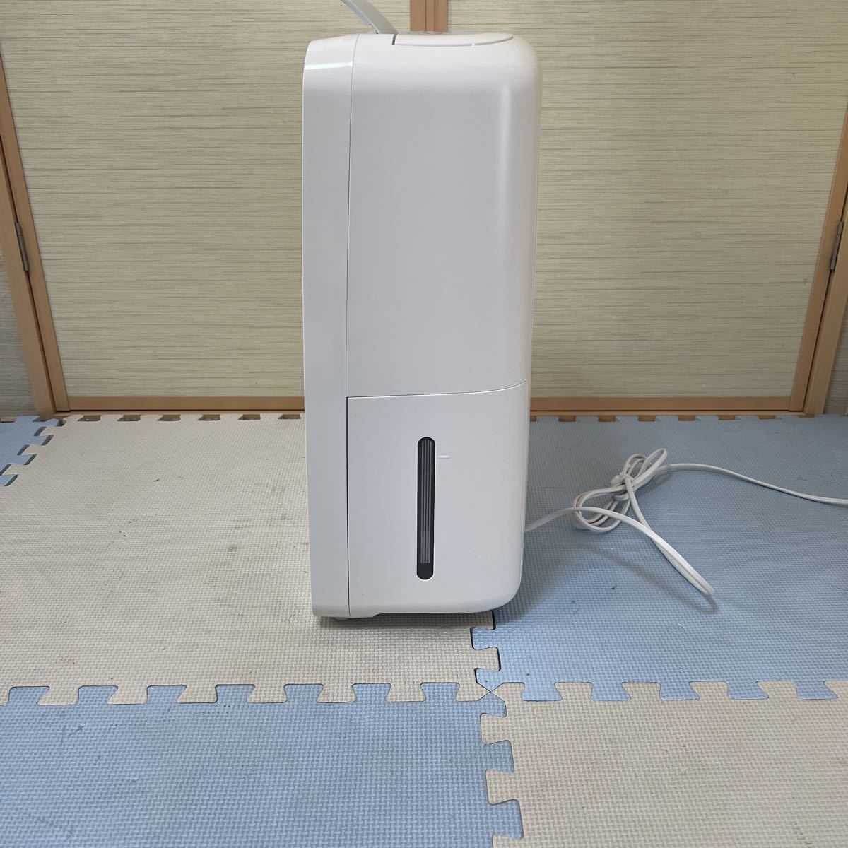 SHARP シャープ 衣類乾燥機 除湿機 CV-N71 2022年製 （1）(除湿器