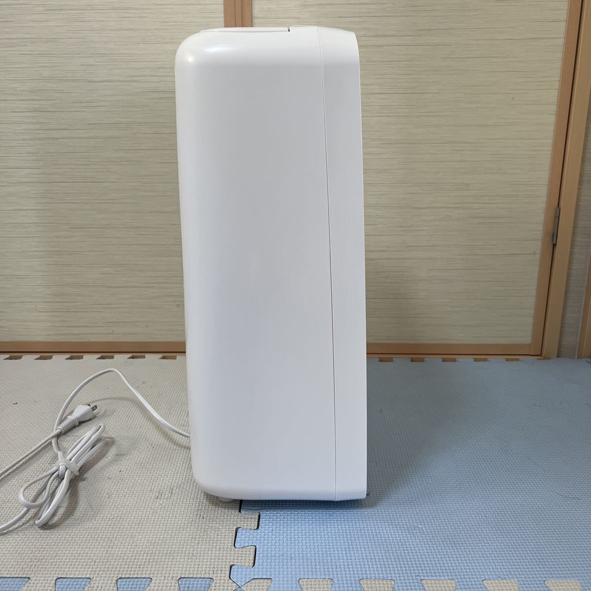 SHARP シャープ 衣類乾燥機 除湿機 CV-N71 2022年製 （1）(除湿器