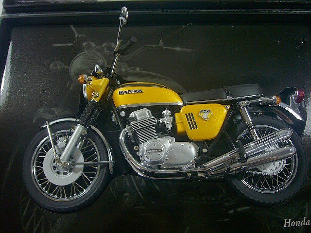 ☆AUC 1/12 ミニチャンプス 161001 ホンダ CB750 K0 1968-78