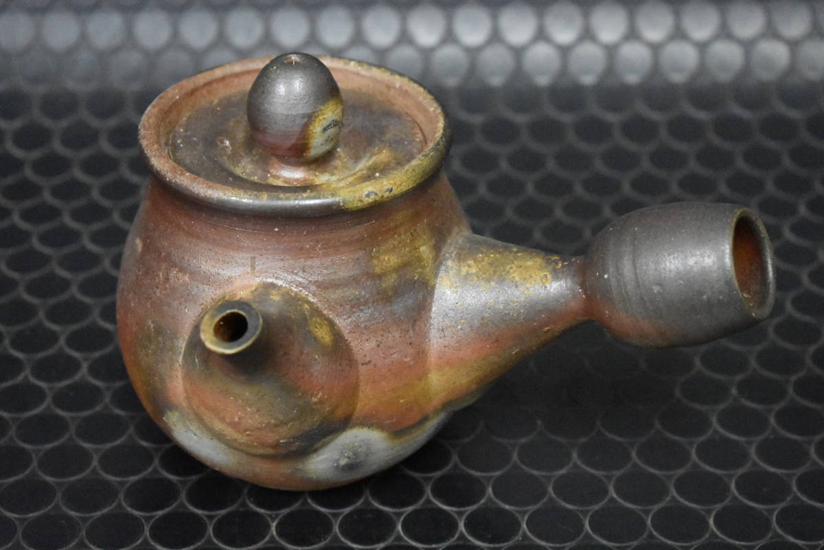 うぶ品　時代物　出井潔晴？ 在銘　備前焼　横手急須　茶道具　古美術品