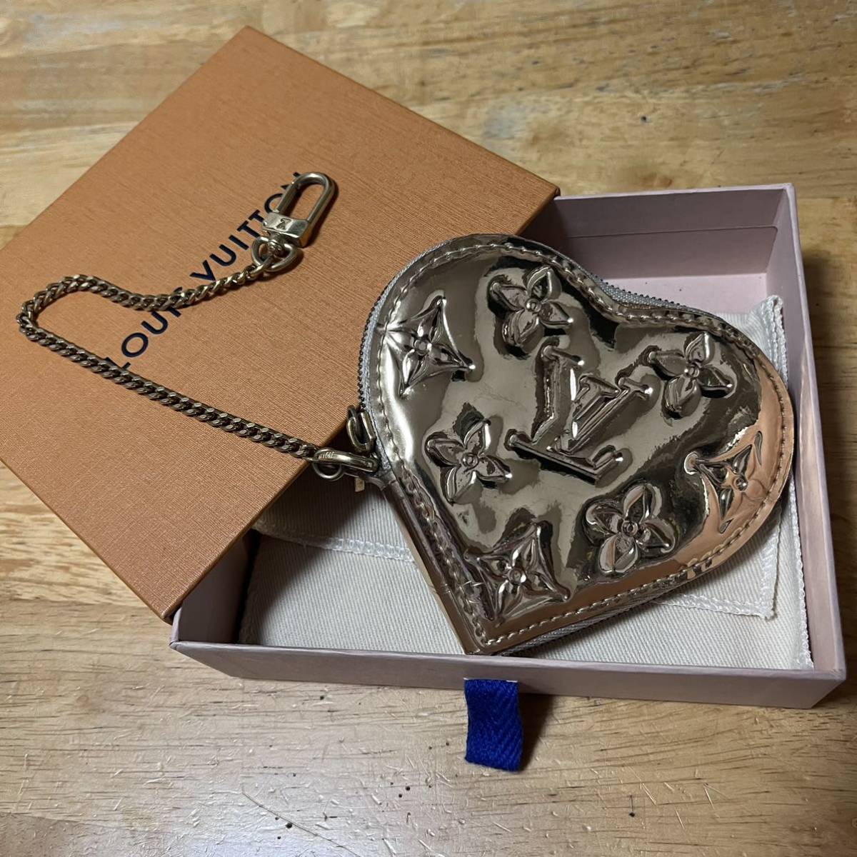 ルイヴィトン ヴェルニ ポルトモネクール ミロワール コインケース