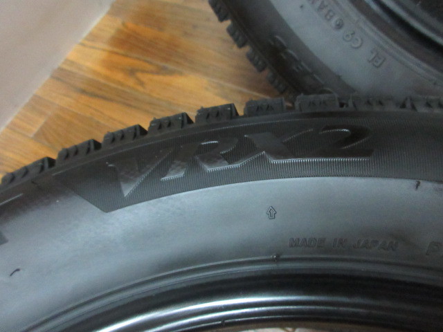 【送料無料・税込み】4本セットです。ブリヂストン ブリザック VRX2 215/55R18 20年製 ブリヂストン ブリザック VRX2 スタッドレス ブリザックVRX2 0
