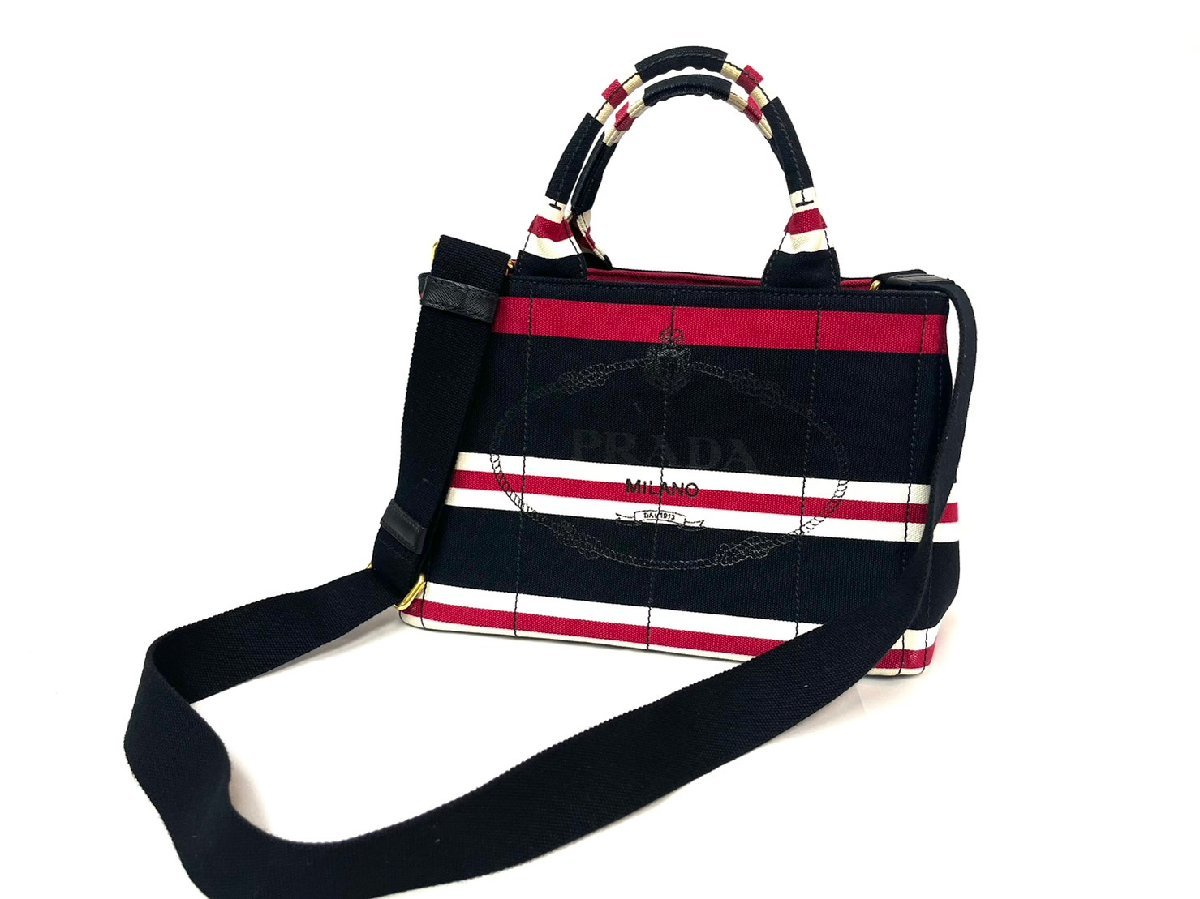 PRADA プラダ ナイロンショルダーバッグ ボルドー 白タグ26 三角ロゴ PRADA プラダ ナイロンショルダーバッグ ボルドー 白タグ26 三角ロゴ