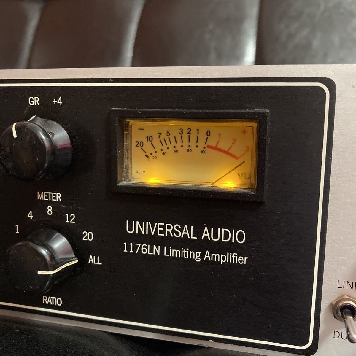 絶版 UNIVERSAL AUDIO 2-1176 ステレオコンプ 検 neve SSL api uad elysia tubetech ...