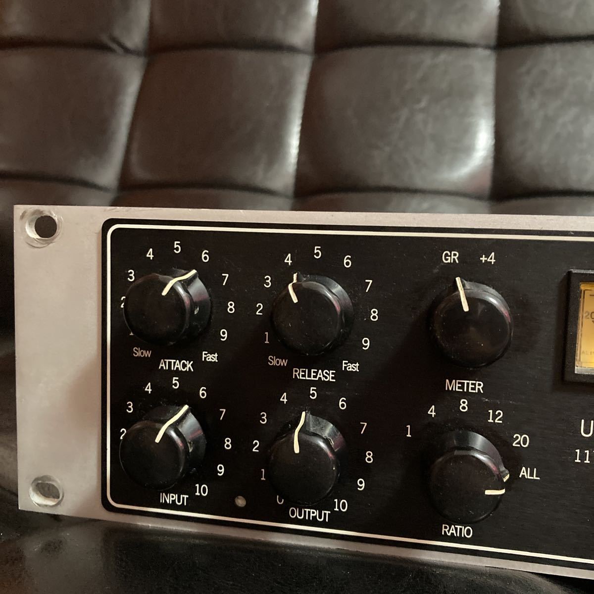 絶版 UNIVERSAL AUDIO 2-1176 ステレオコンプ 検 neve SSL api uad elysia tubetech ...