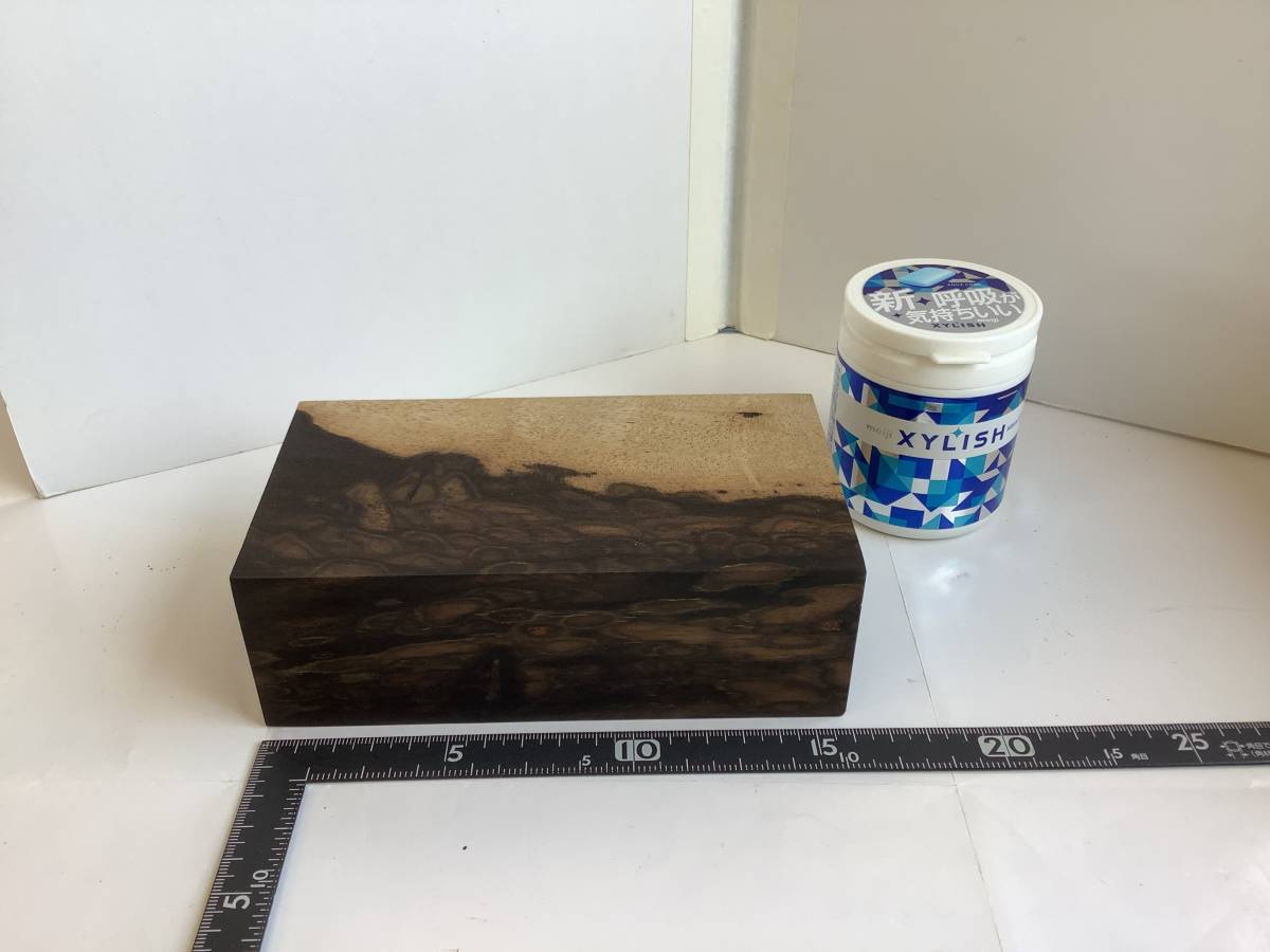 JAPAN GRAXEN メルカリ 銘木 孔雀杢 黒柿 M016 黒柿孔雀杢（緑） 床柱 