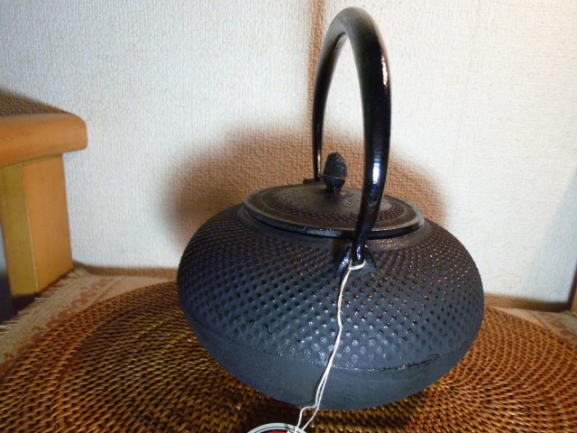 南部鉄器 伝統的工芸品 鉄瓶 鍋元 算玉アラレ 1.5L 新品・未使用・展示