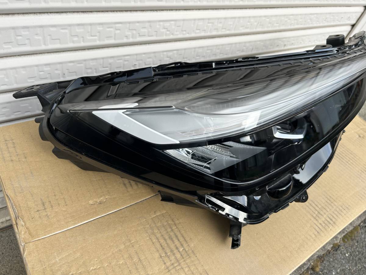 ベゼル VEZEL 右LEDヘッドライトASSY ヴェゼル 右 ヘッドライト ru