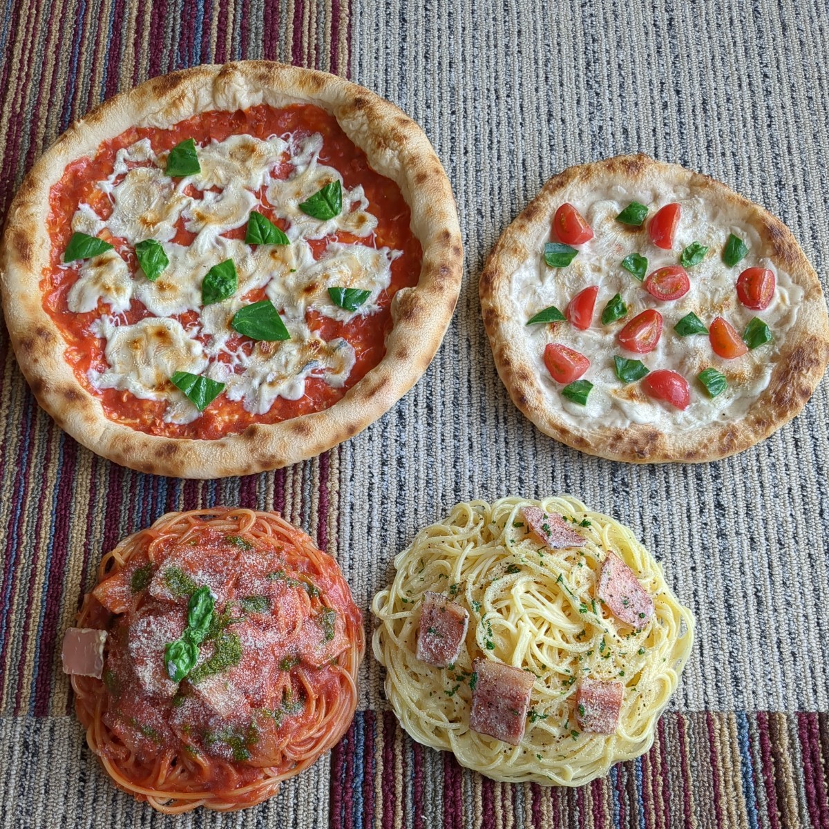 食品サンプル　イタリアン　ピザ　パスタ　合計4つ　イミテーション　カルボナーラ