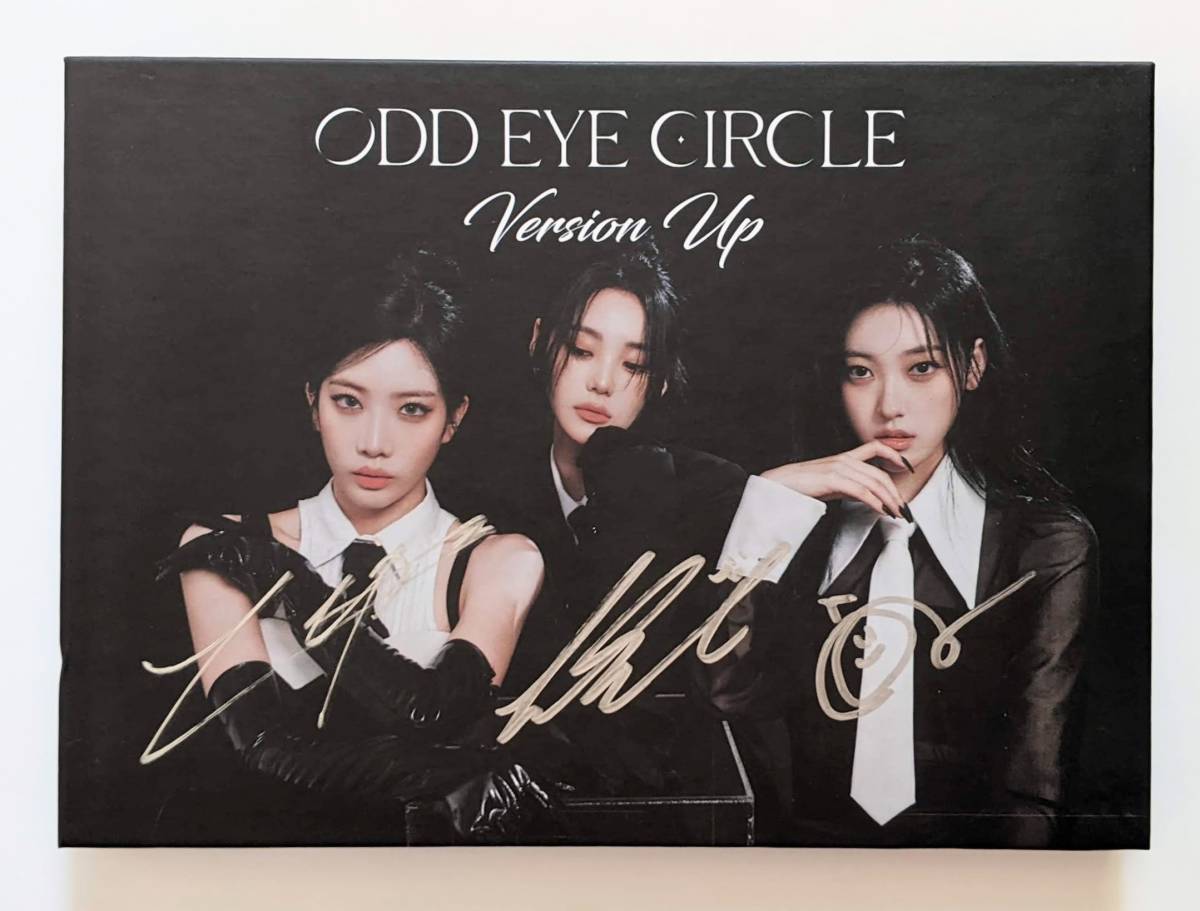 ☆1点限り◇今月の少女 LOONA◇ODD EYE CIRCLE◇Version Up◇サインCD 
