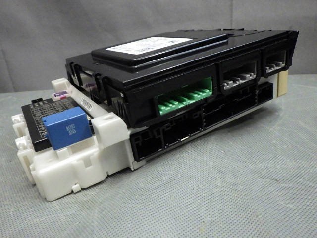 R4年 ハスラー MR92S ヒューズボックス BCM ボディコントロール