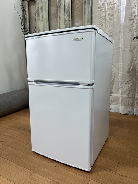 §【ヤマダ電機 / YAMADA ２ドア冷凍冷蔵庫 YRZ-C09B1 HerbRelax 直冷式冷蔵庫 90L 】ヤマダオリジナル 耐熱トップテーブル N08022