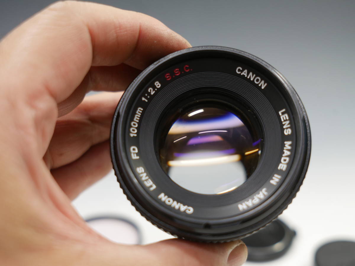 ◇Canon【FD 100mm 1:2.8 S.S.C.】単焦点レンズ USED品 革ケース付属