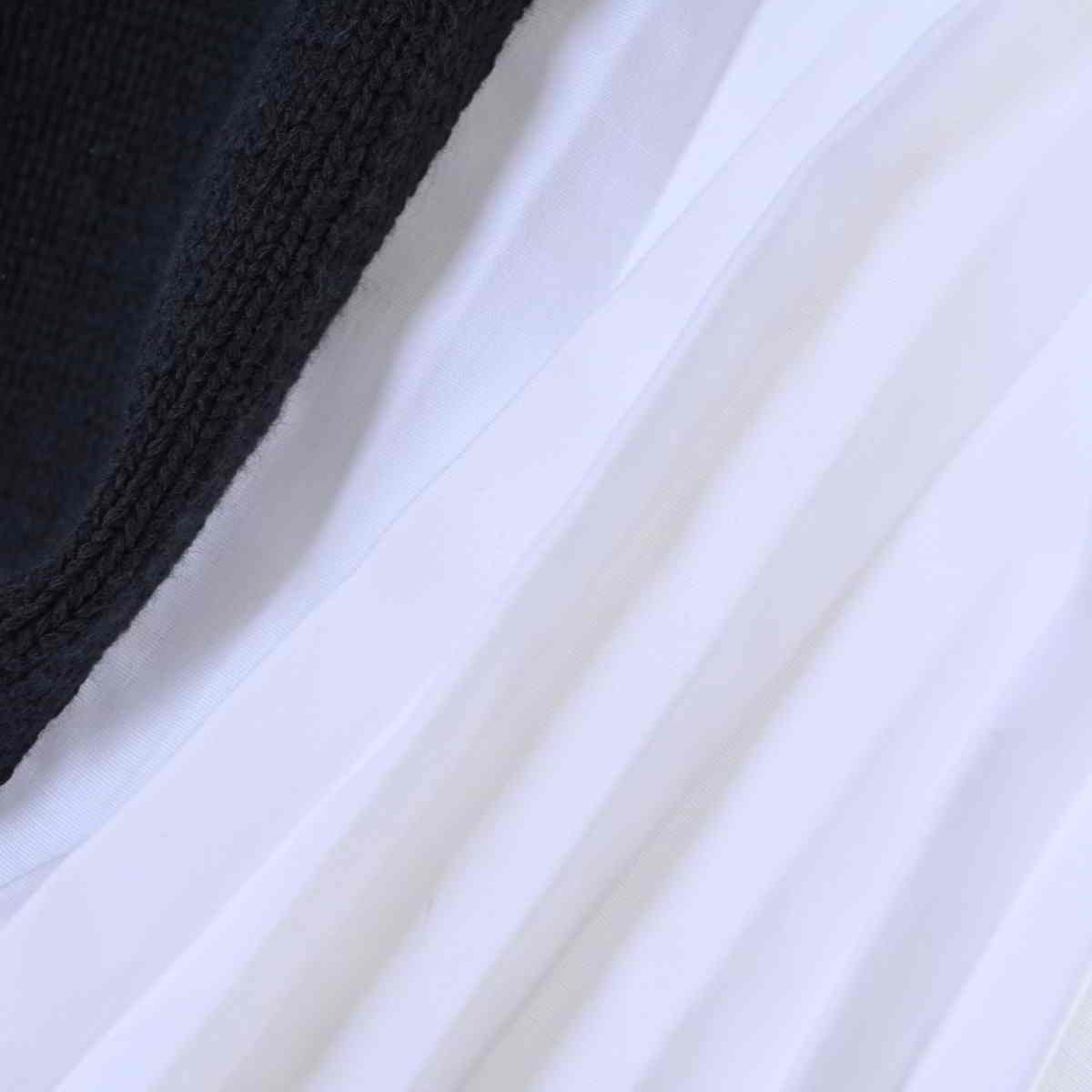 sacai ドッキング 異素材 半袖ニット ゼブラ柄 黒 プリーツ 隠れロゴ