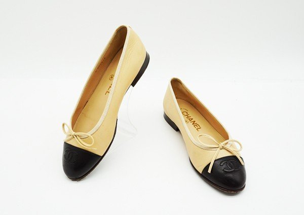 ◇【CHANEL シャネル】バイカラー フラットシューズ ベージュ×ブラック