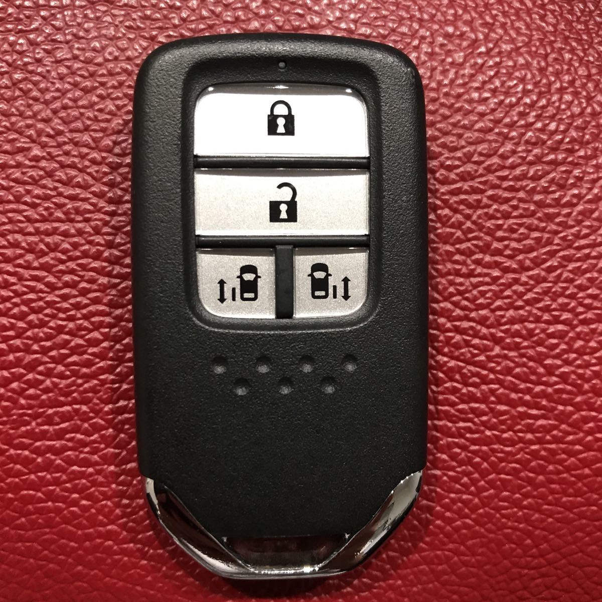 ホンダ純正 フリード ハイブリッド　GB7 スマートキー 両側スライドドア用　中古品！①