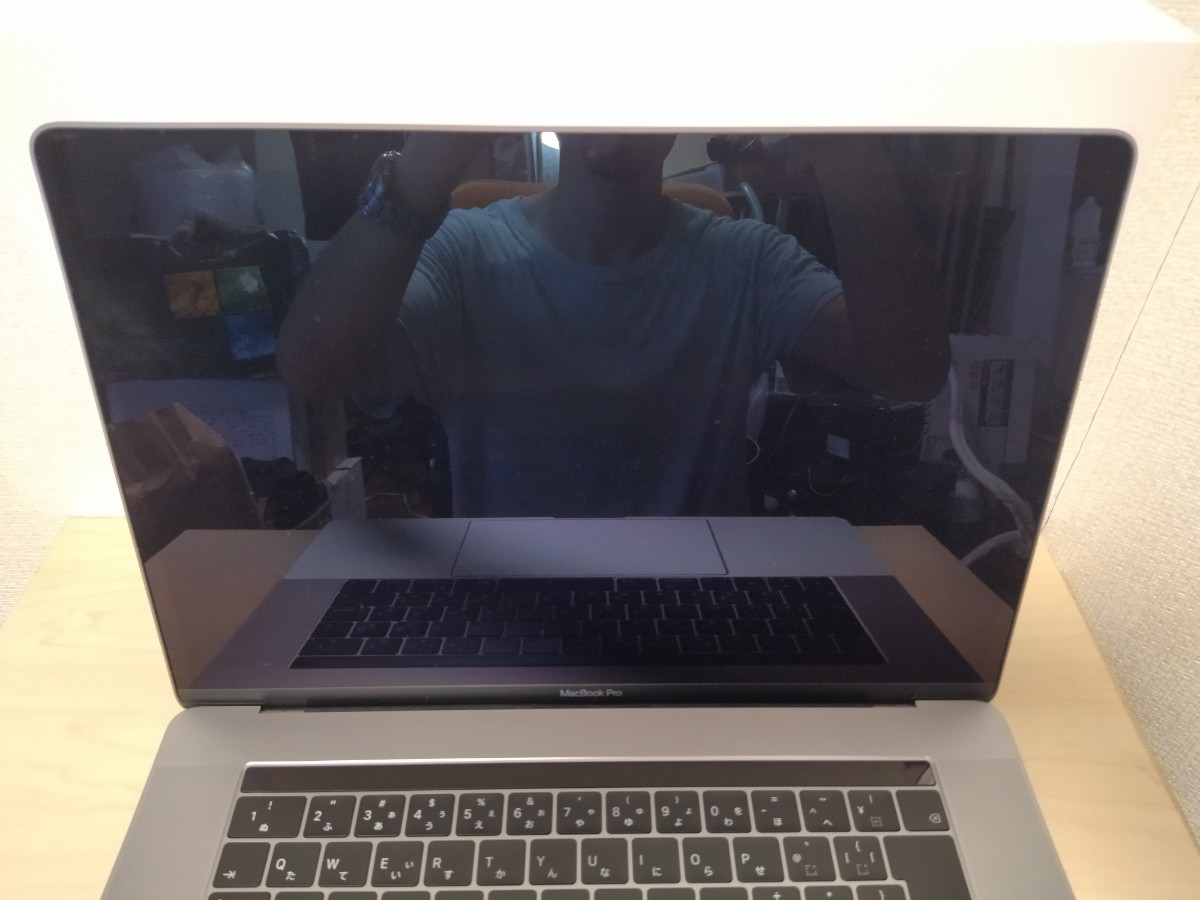 箱付き 1円スタート！！】初期化済み Macbook Pro 15インチ A1990