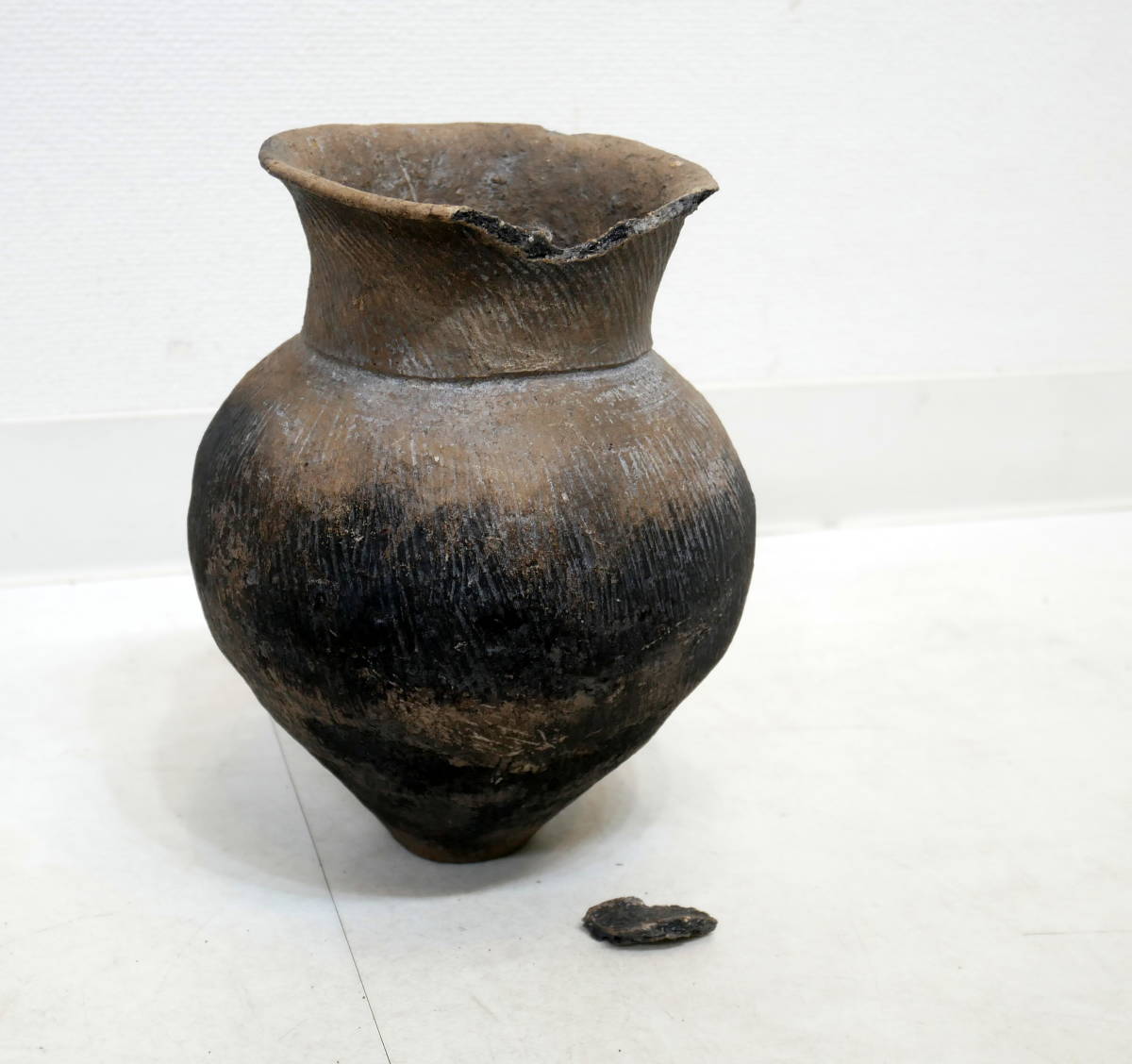 花瓶 - 花入 Yahoo!オークション 皇室献上作家・共箱栞付孔雀窯 窯変釉
