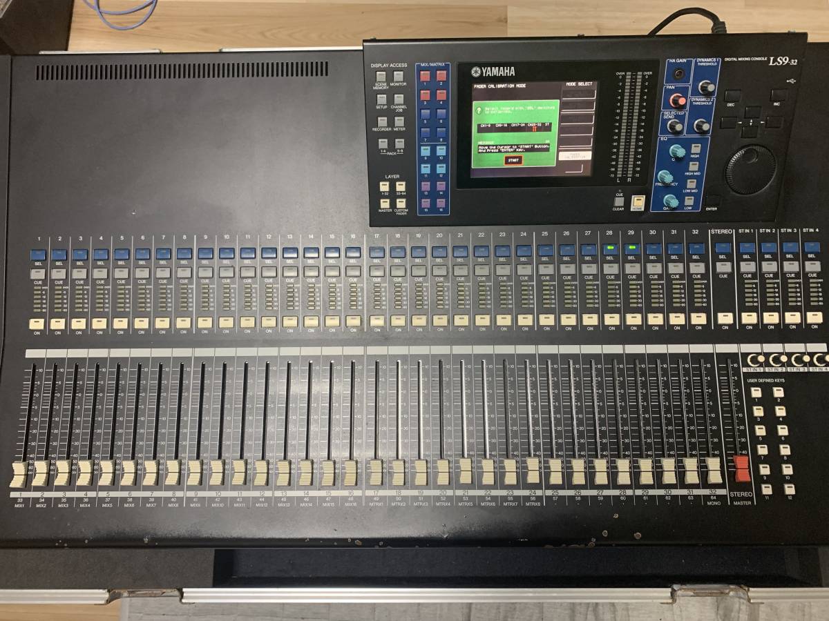 YAMAHA LS9-32 デジタルミキサー